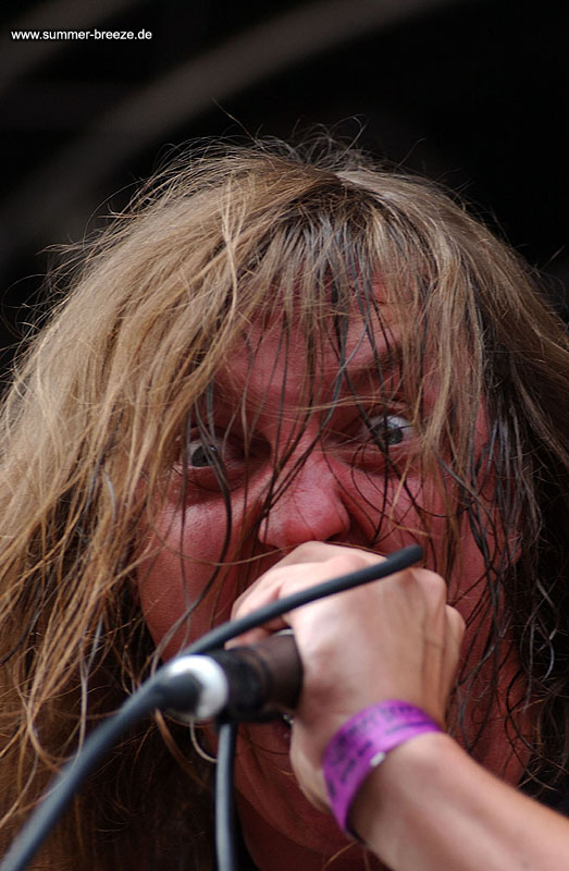 Bild eines Mitglieds der Band Final Breath beim Live Auftritt auf dem Summer Breeze 2003.